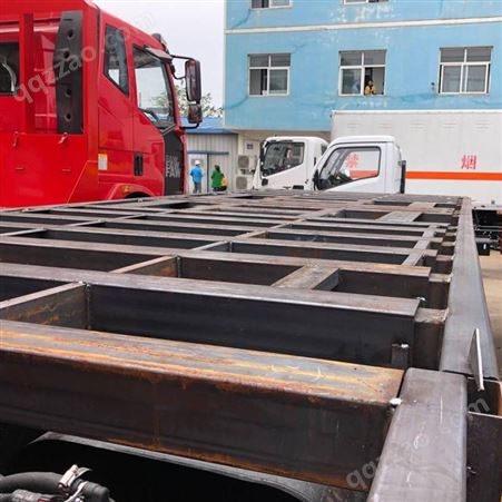 东风华神 180挖掘机平板运输 120吨挖掘机板车 全国可上户