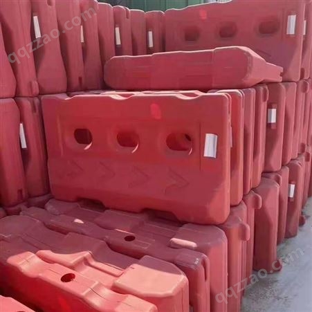 达安厂家批发全新料三孔水马 塑料水马隔离墩 市政施工围栏