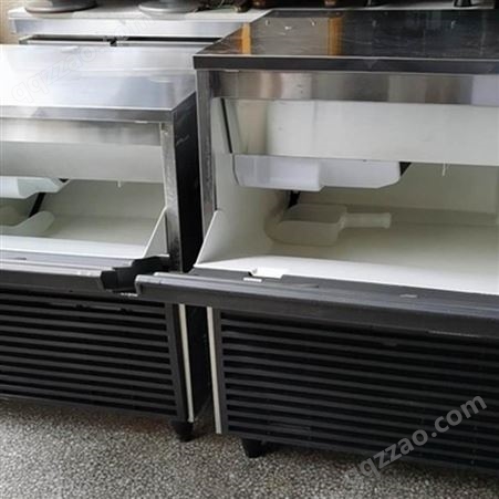 星崎工作台冰箱回收 西餐厅冰箱回收 高价回收餐厅冰箱及整套设备高价回收