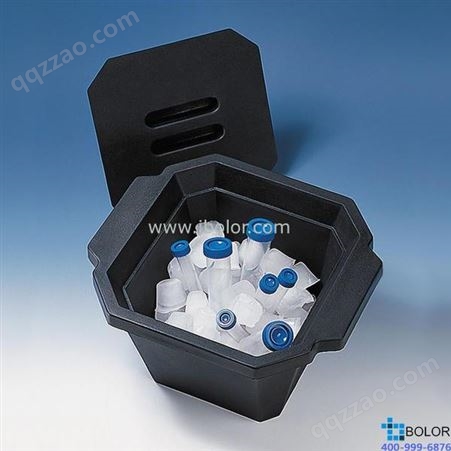带盖冰盒，PU-foam（聚氨酯泡沫）材质，可堆叠，4.5 l 156100